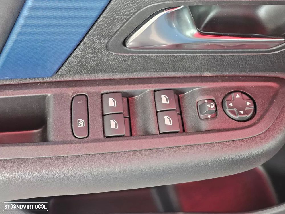 Citroën e-C4 50 kWh Feel Pack — fotografia 6