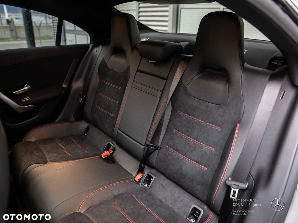 Mercedes-Benz CLA AMG 35 4-Matic 7G-DCT - 13