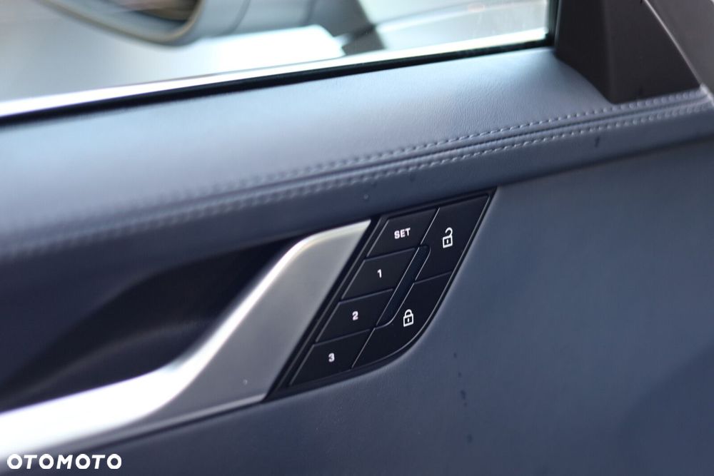 Porsche 911 Carrera S - 17