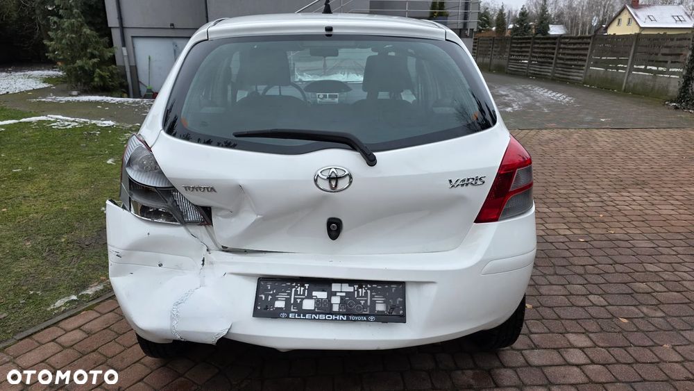 Toyota Yaris 1.0 VVT-i Cool - 17