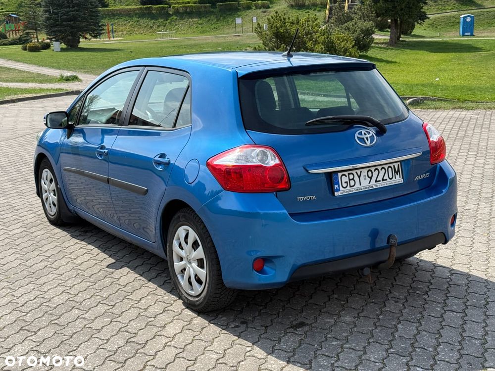 Toyota Auris - 4