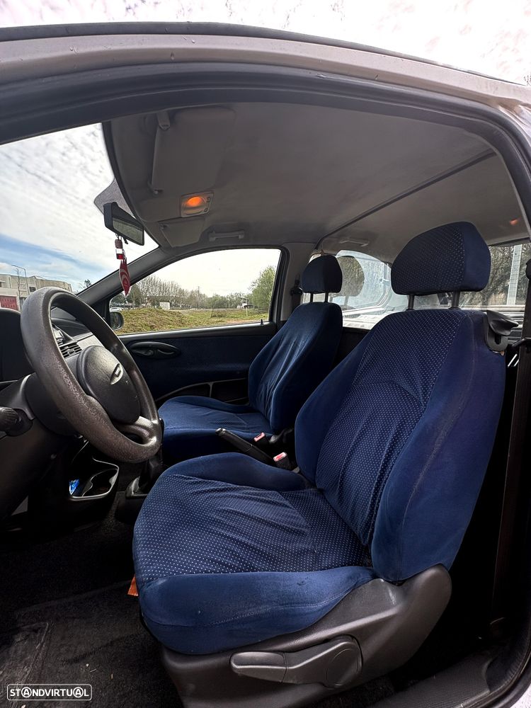 Fiat Punto 1.9 JTD HLX - 3