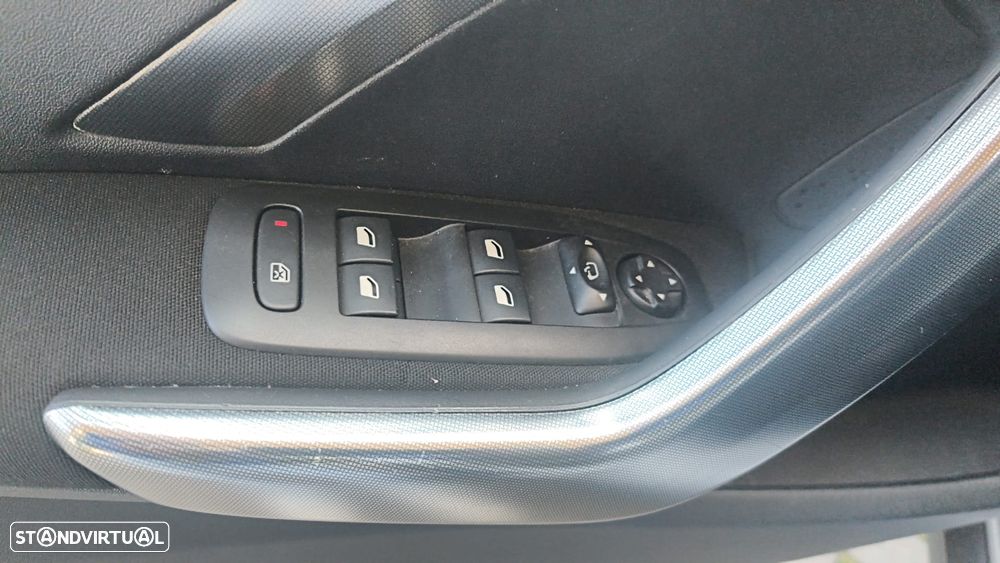 Peugeot 2008 1.6 BlueHDi Allure - 16