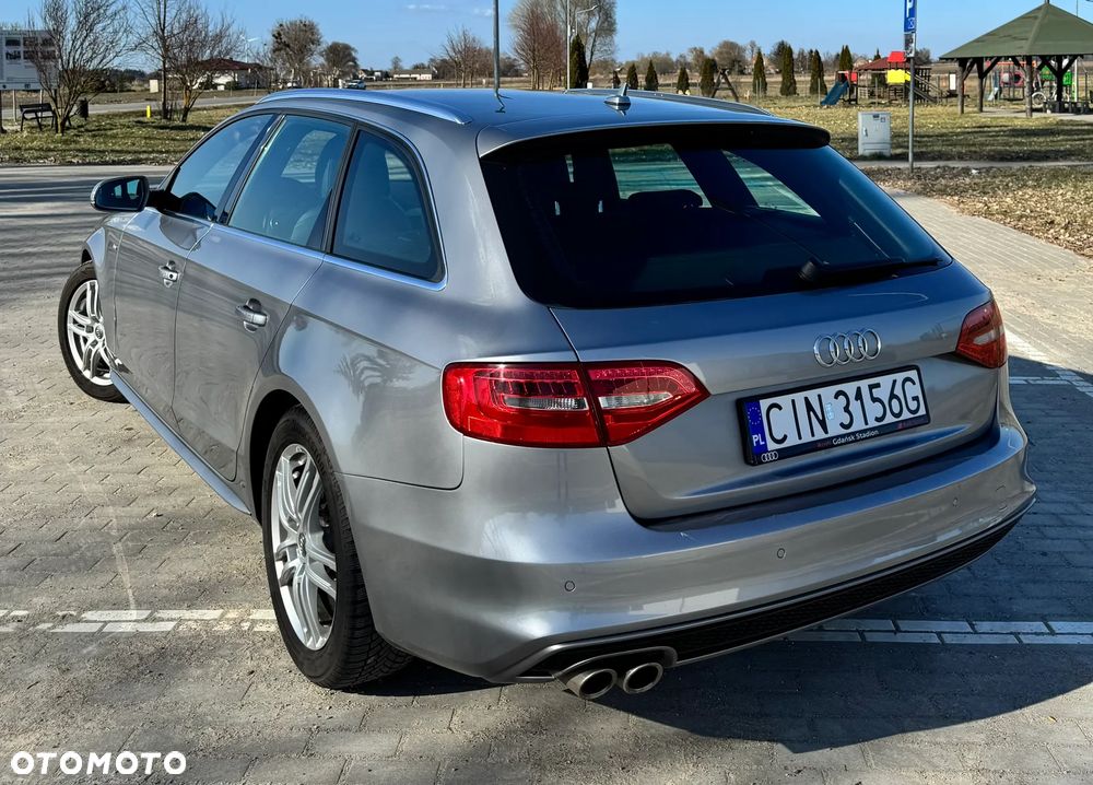 Audi A4 Avant - 10