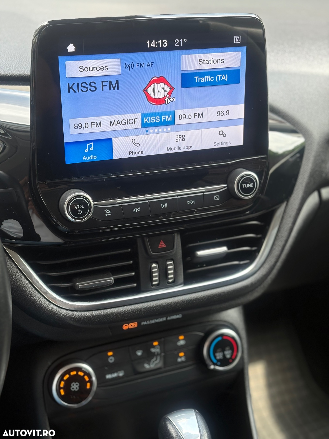 Ford Fiesta 1.0 EcoBoost Powershift Trend - 16