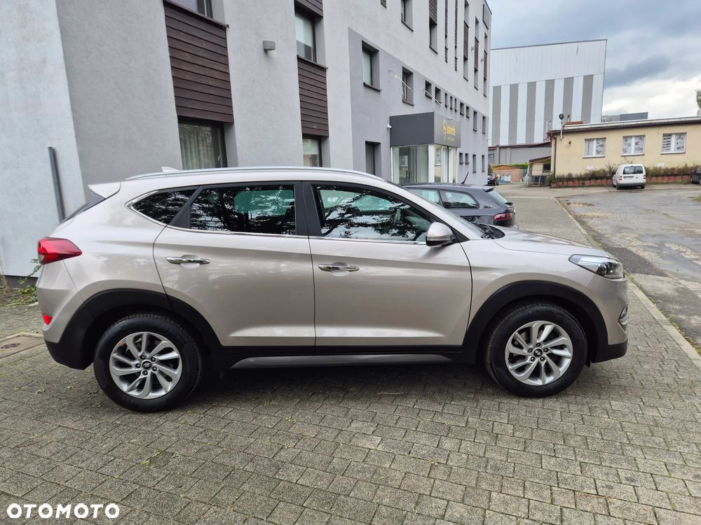 Hyundai Tucson blue 1.7 CRDi 2WD Advantage - 6