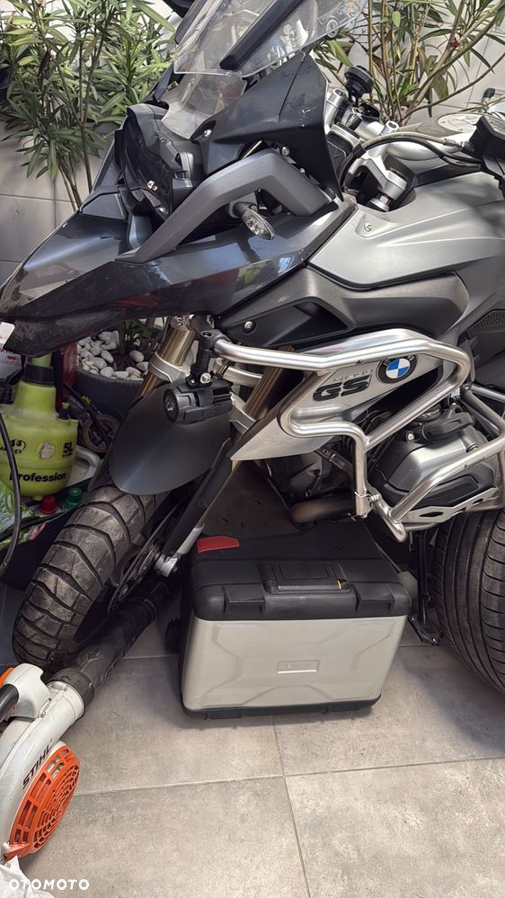 BMW R - 2