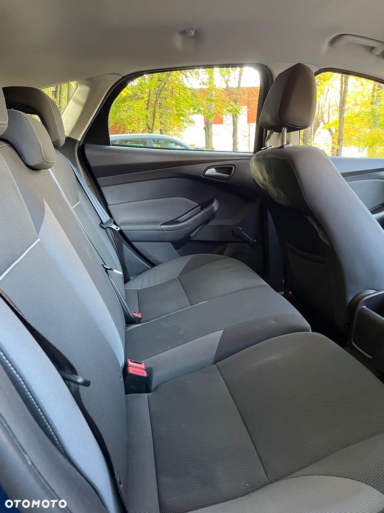 Ford Focus 1.6 Trend - 17