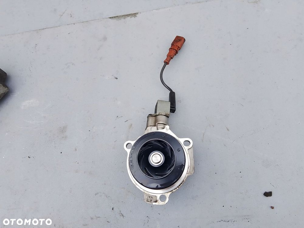 pompa wody vw seat skoda audi 2.0 tdi crl 010289802kt