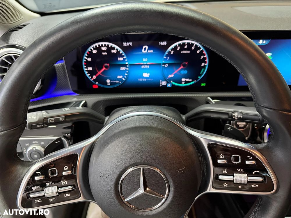 MERCEDES-BENZ A-Class 2022 — imagine 11