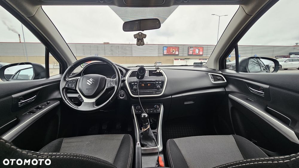 Suzuki SX4 - 5