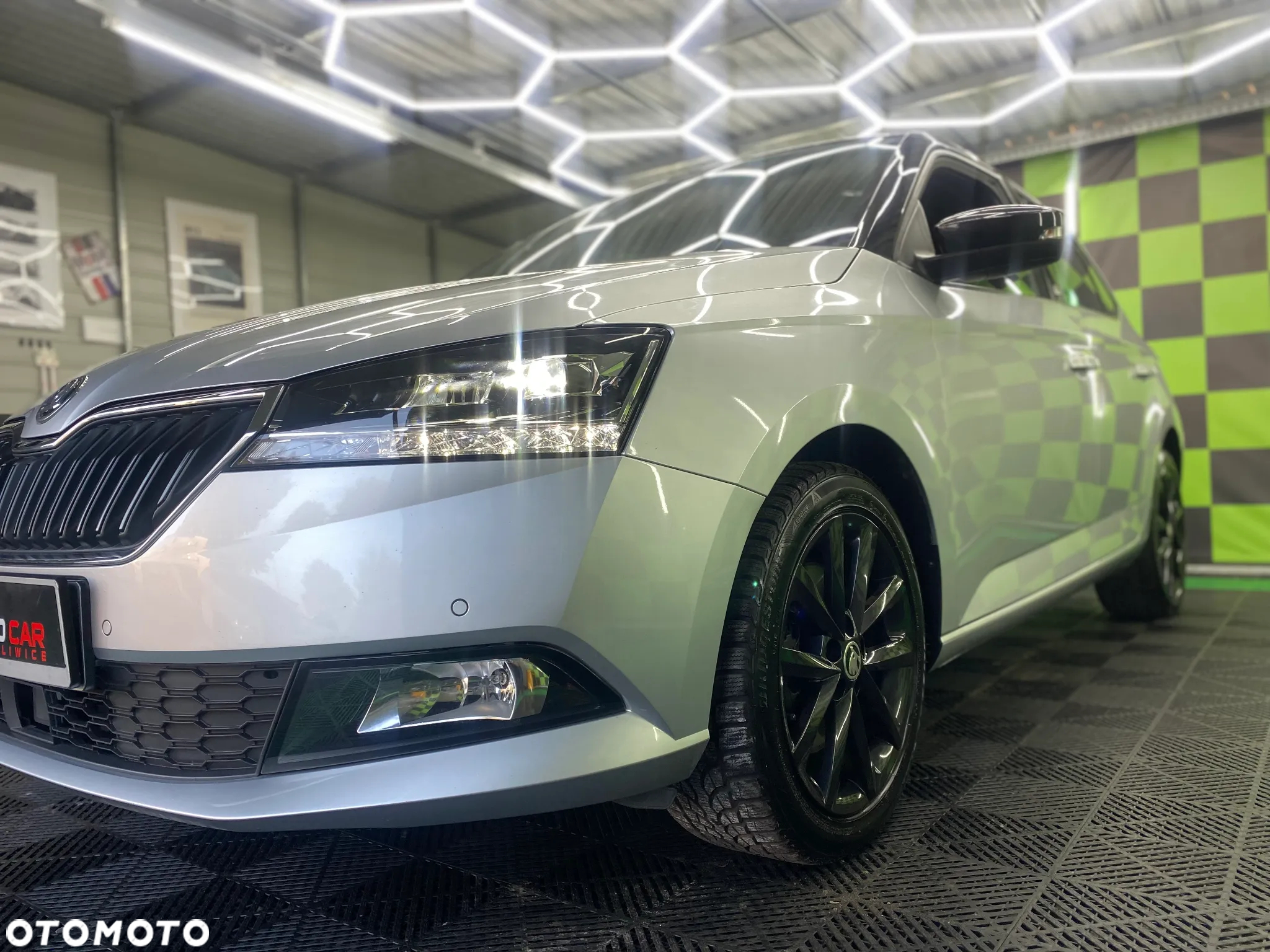 Skoda Fabia 1.0 TSI Monte Carlo - 37