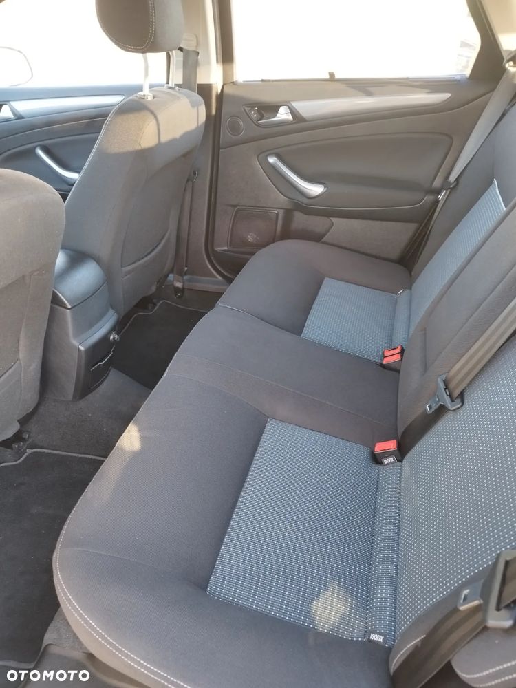 Ford Mondeo 2.0 TDCi Business Edition - 9