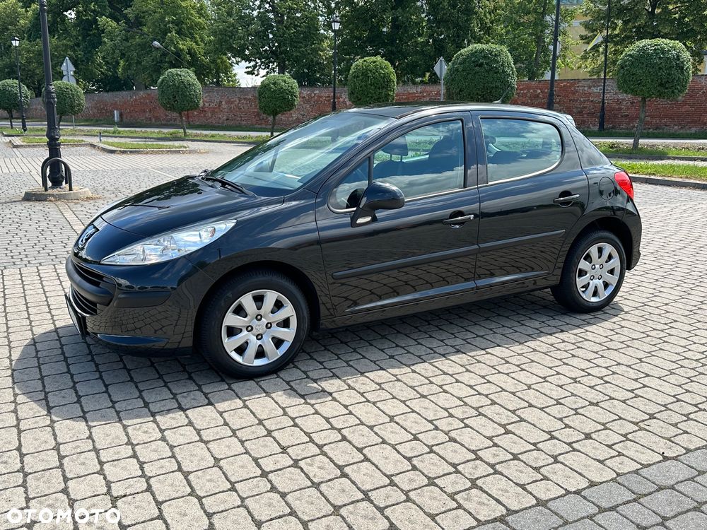 Peugeot 207 75 forever - 1