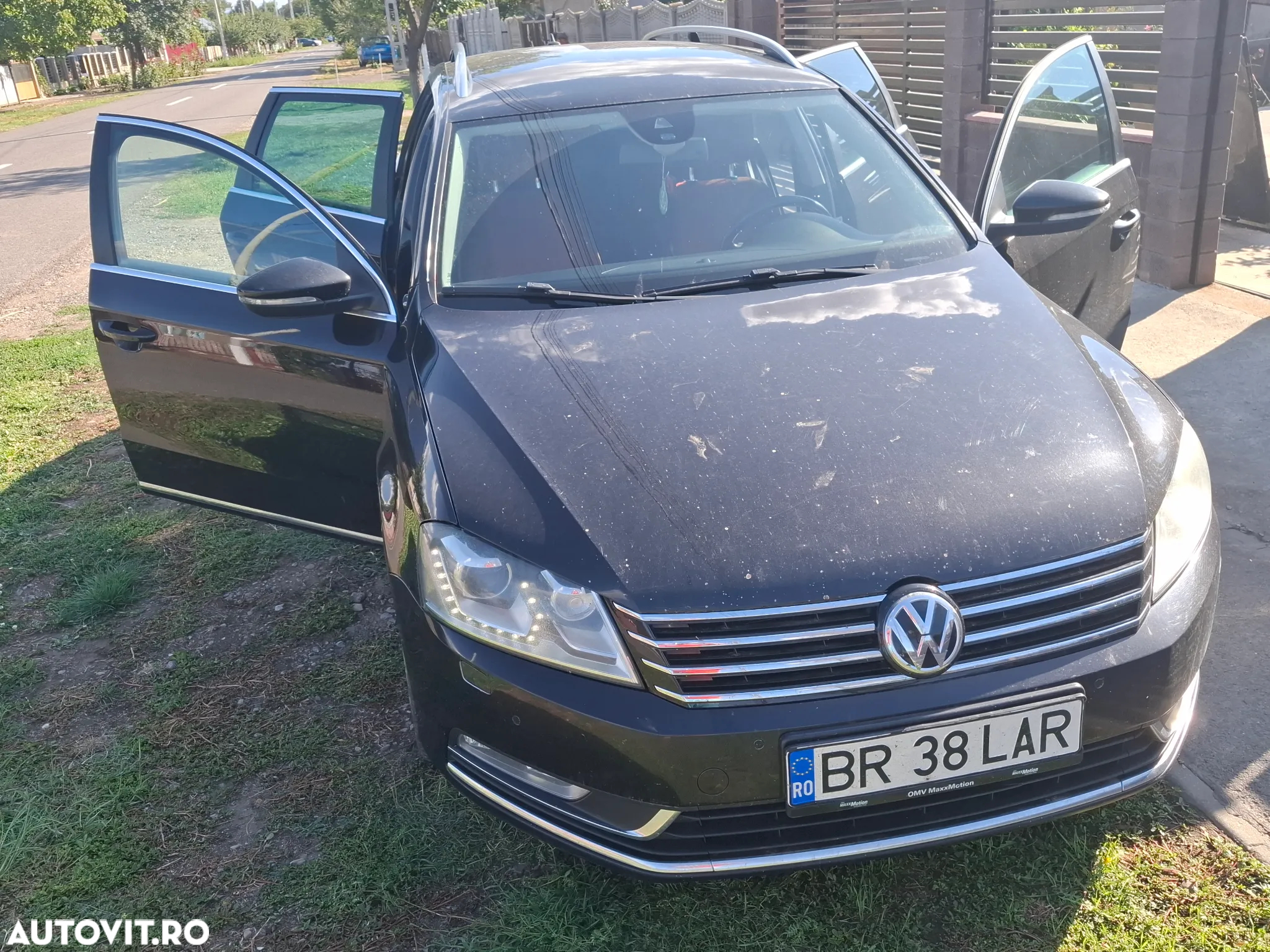 Volkswagen Passat Variant 2.0 TDI Blue TDI DSG Comfortline - 5