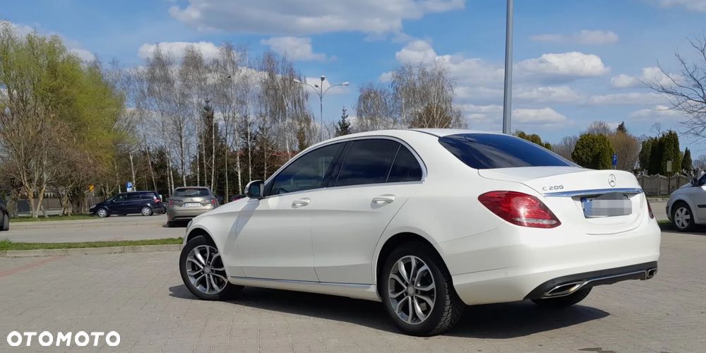 Mercedes-Benz Klasa C 200 4-Matic 9G-TRONIC - 5