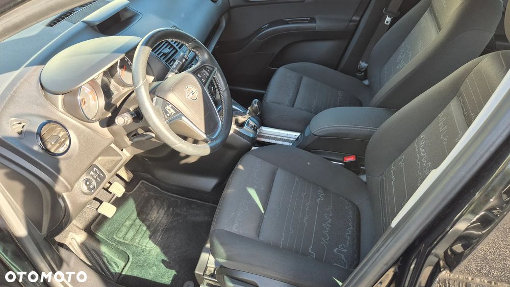 Opel Meriva 1.4 T Cosmo - 14