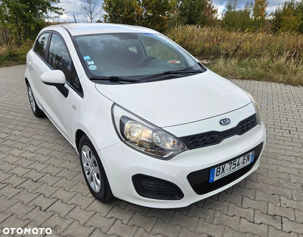 Kia Rio 1.2 Attract - 10