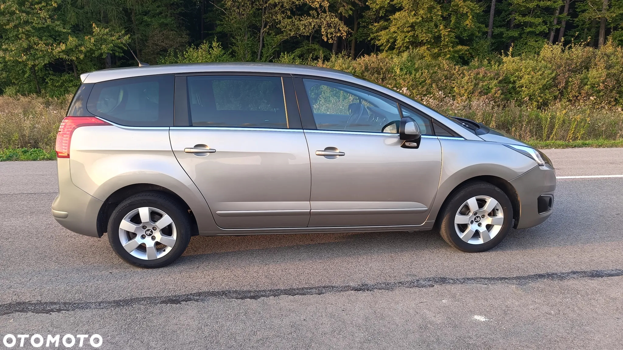 Peugeot 5008 e-HDI 115 ETG6 Stop&Start Active - 12