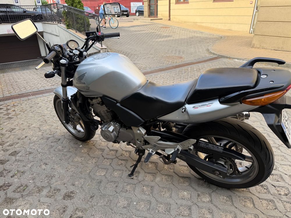 Honda CBF - 10