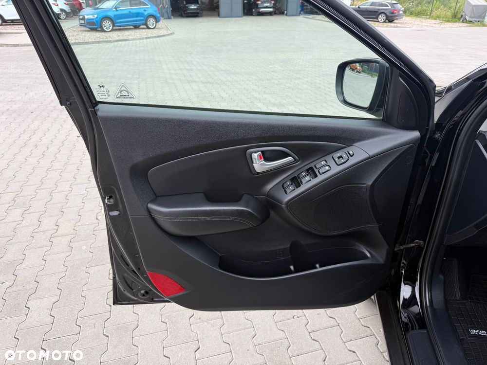 Hyundai ix35 blue 1.6 2WD Finale Gold - 23