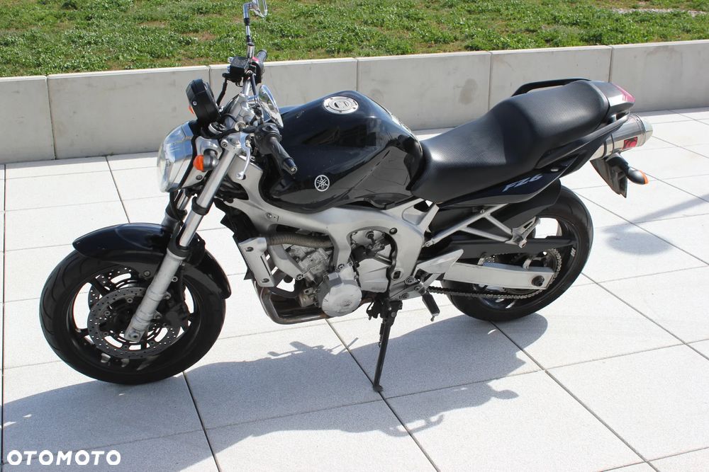 Yamaha FZ6 - 2
