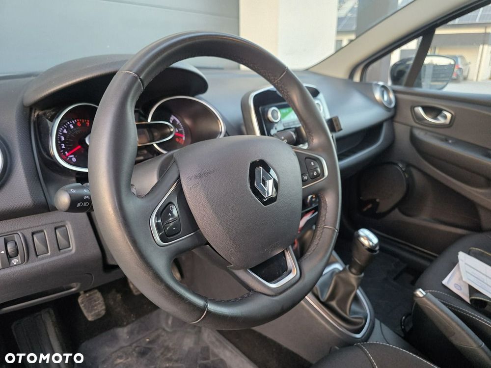 Renault Clio 1.2 16V 75 LIMITED - 17