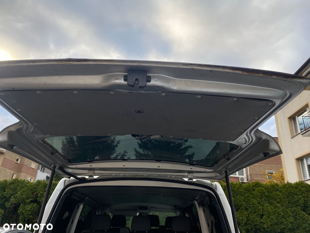 Volkswagen Transporter T5 TDI L1H1 - 10