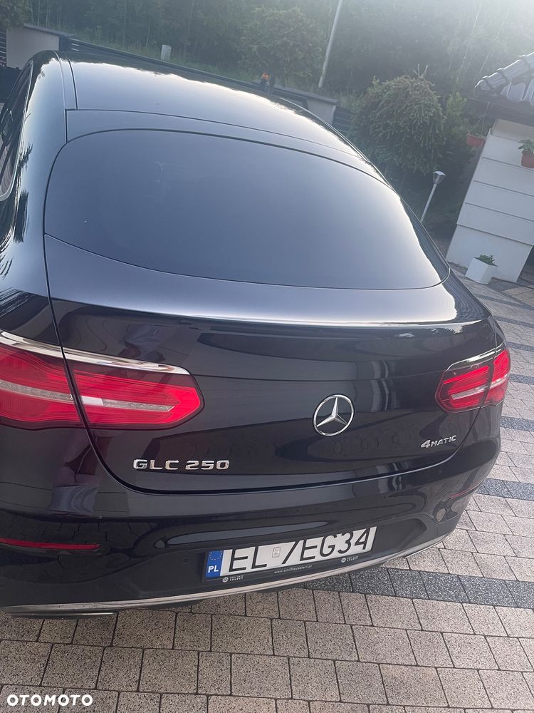 Mercedes-Benz GLC - 29
