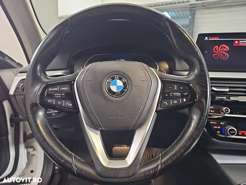 BMW Seria 5 520d Aut. Sport Line - 19