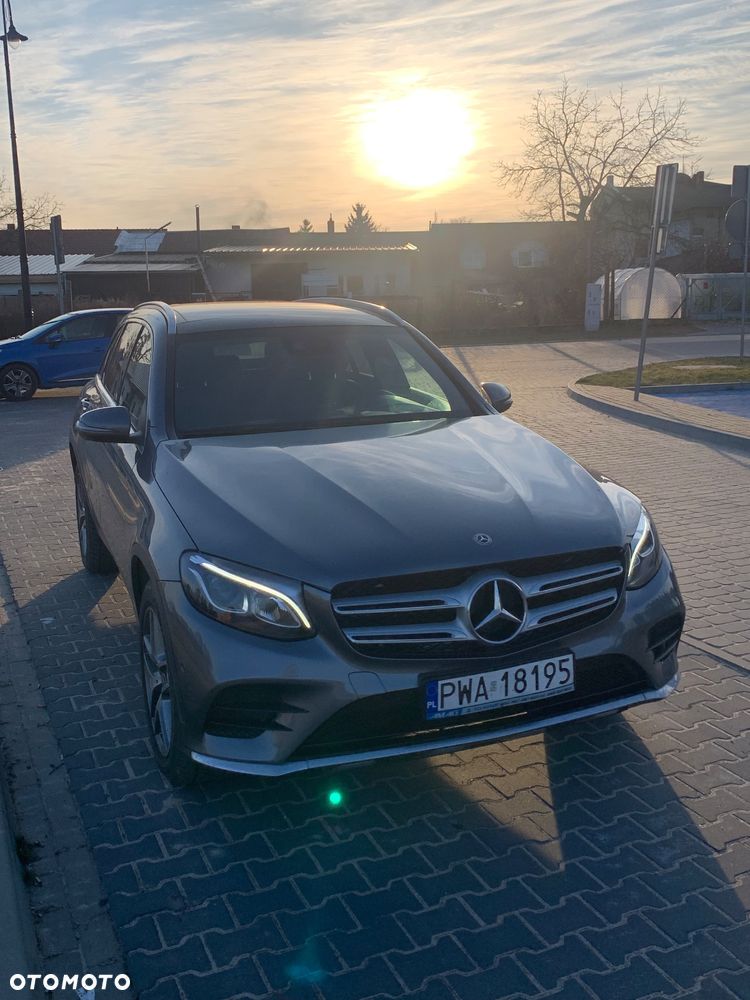 Mercedes-Benz GLC 220 d 4Matic 9G-TRONIC AMG Line - 1