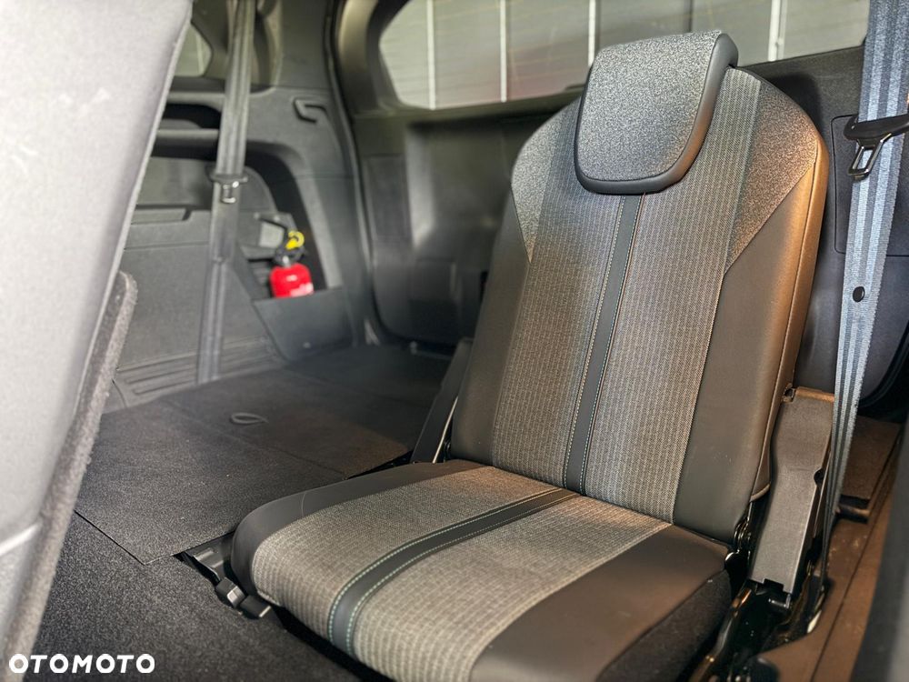 Peugeot 5008 1.5 BlueHDi Allure Pack S&S EAT8 - 22