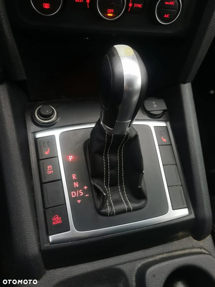 Volkswagen Amarok 3.0 TDI 4MOTION Autm Highline - 13