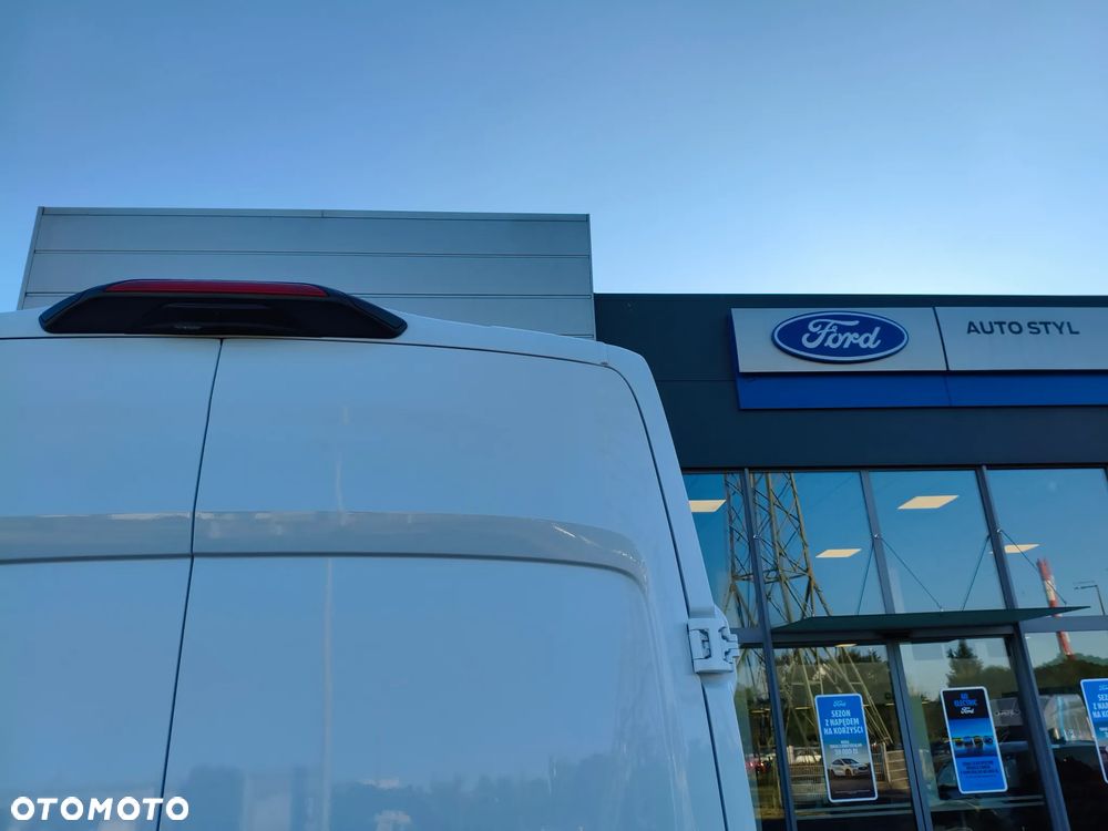Ford E-Transit - 30