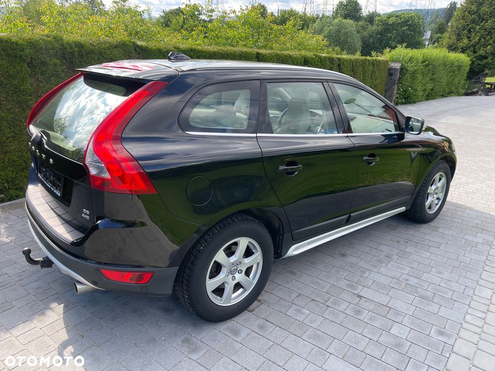 Volvo XC 60 D5 AWD Kinetic - 21
