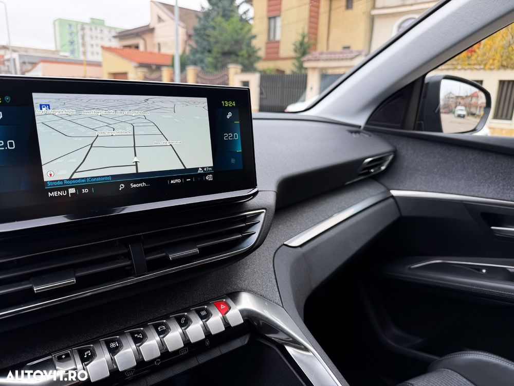 Peugeot 3008 Hybrid 225 e-EAT8 GT Pack - 18