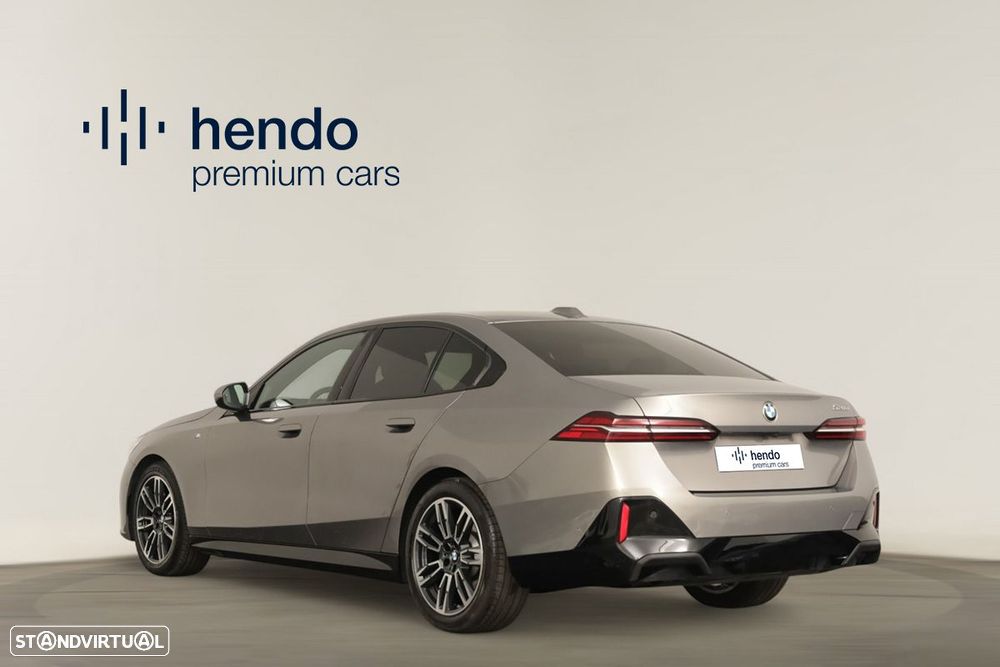 BMW 520 d Pack Desportivo M - 7