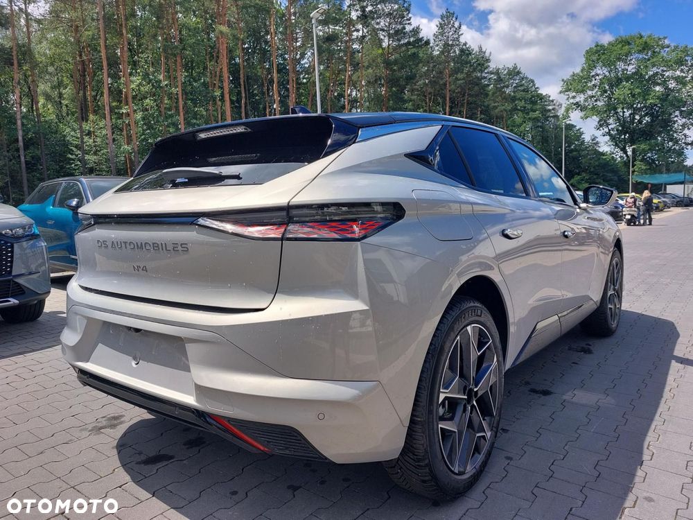 DS Automobiles DS 4 1.2 mHEV Étoile Alcantara eDCS6 - 6