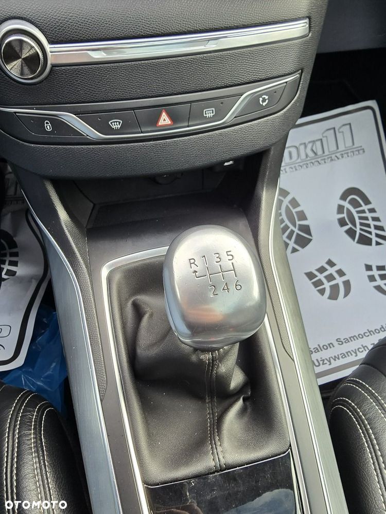 Peugeot 308 - 30