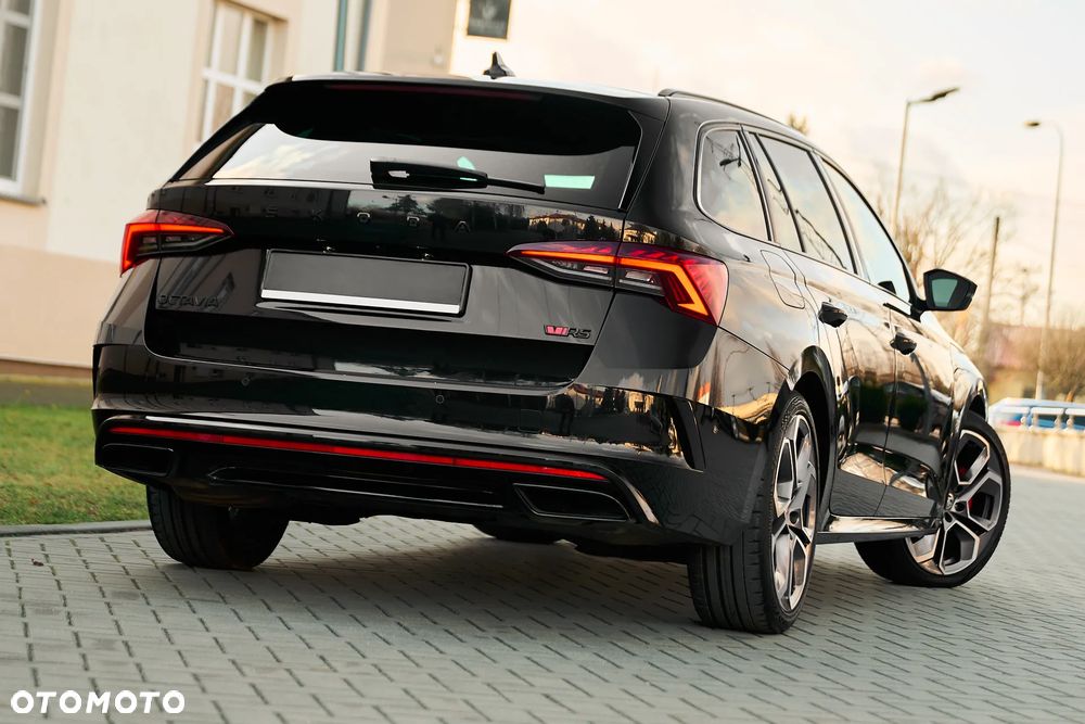 Skoda Octavia 2.0 TDI DSG RS - 6