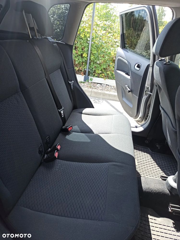 Ford Fiesta 1.4 Ghia - 18