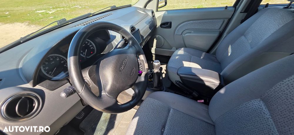 Dacia Logan 1.4 MPI Laureate Plus - 25