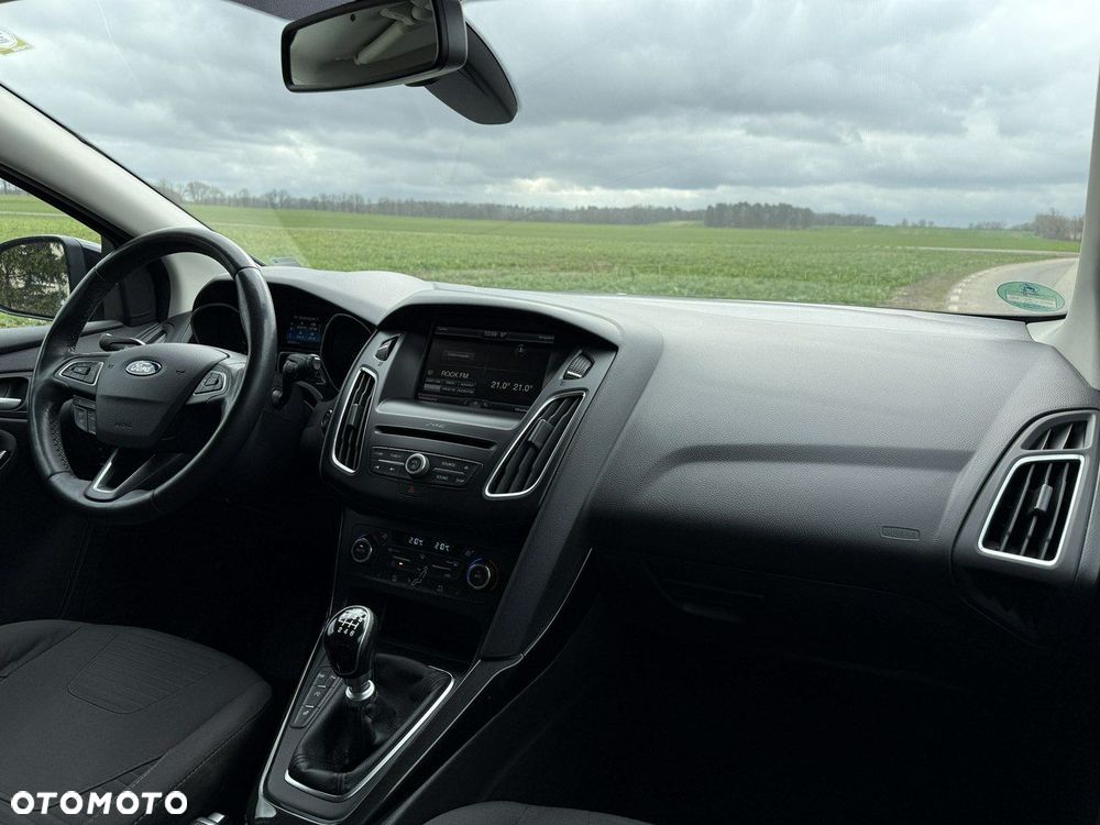 Ford Focus 2.0 TDCi Titanium ASS - 38