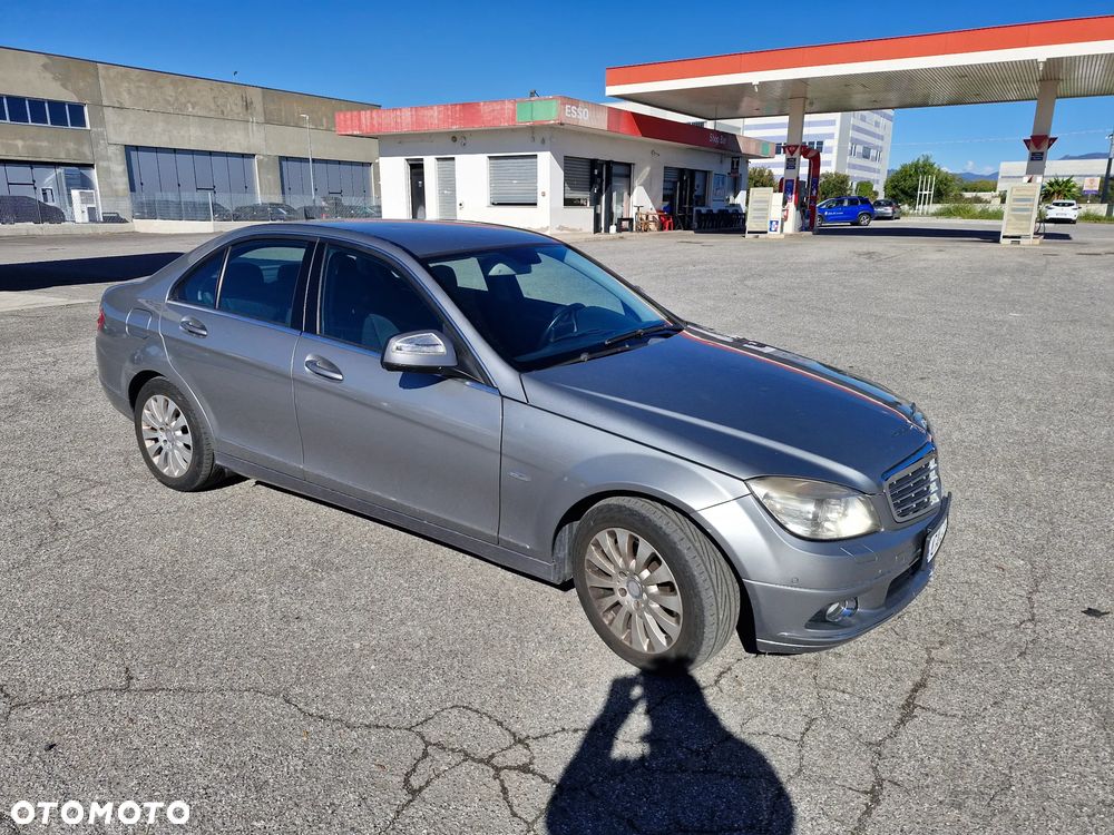 Mercedes-Benz C-Class 2008 photo 2