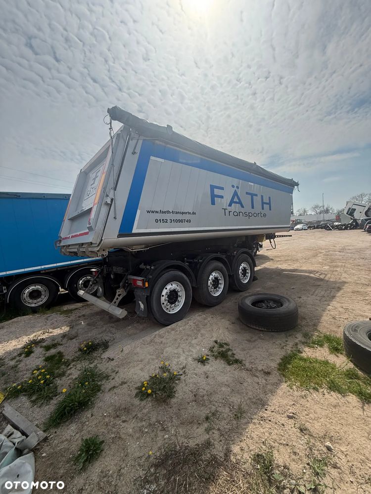 Schmitz Cargobull - 1