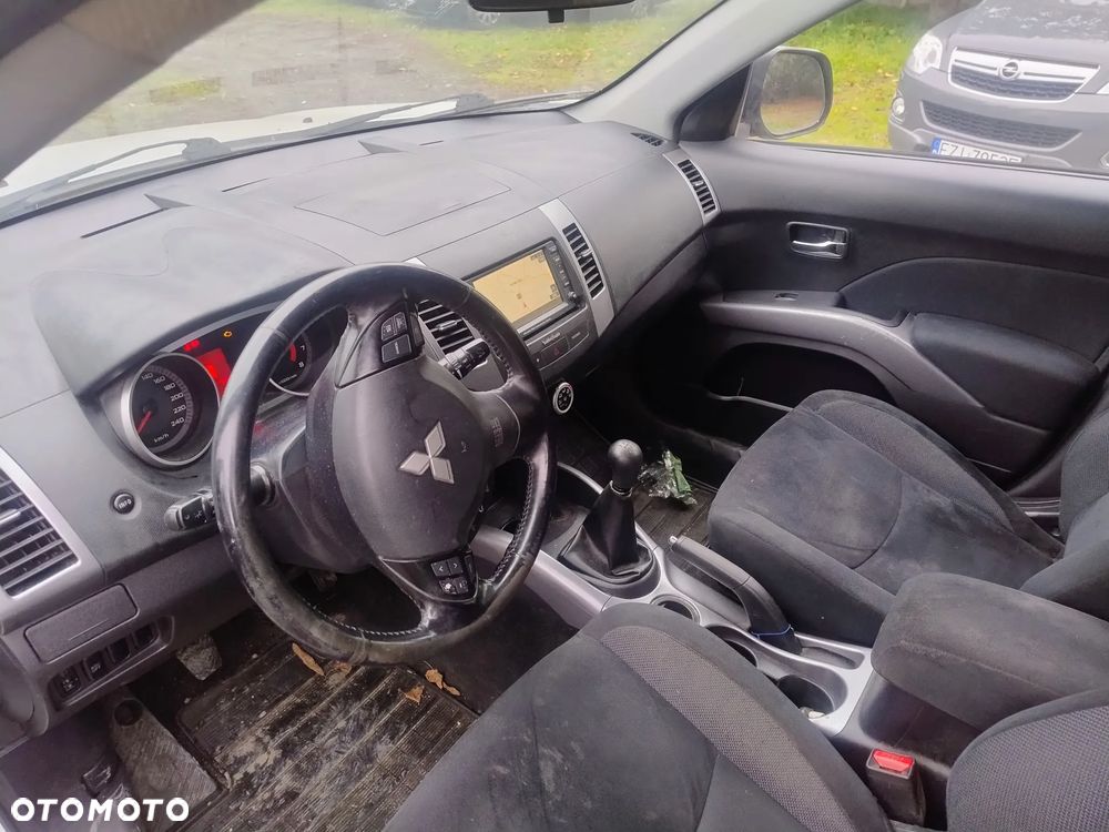 Mitsubishi Outlander 2.4 2WD - 10