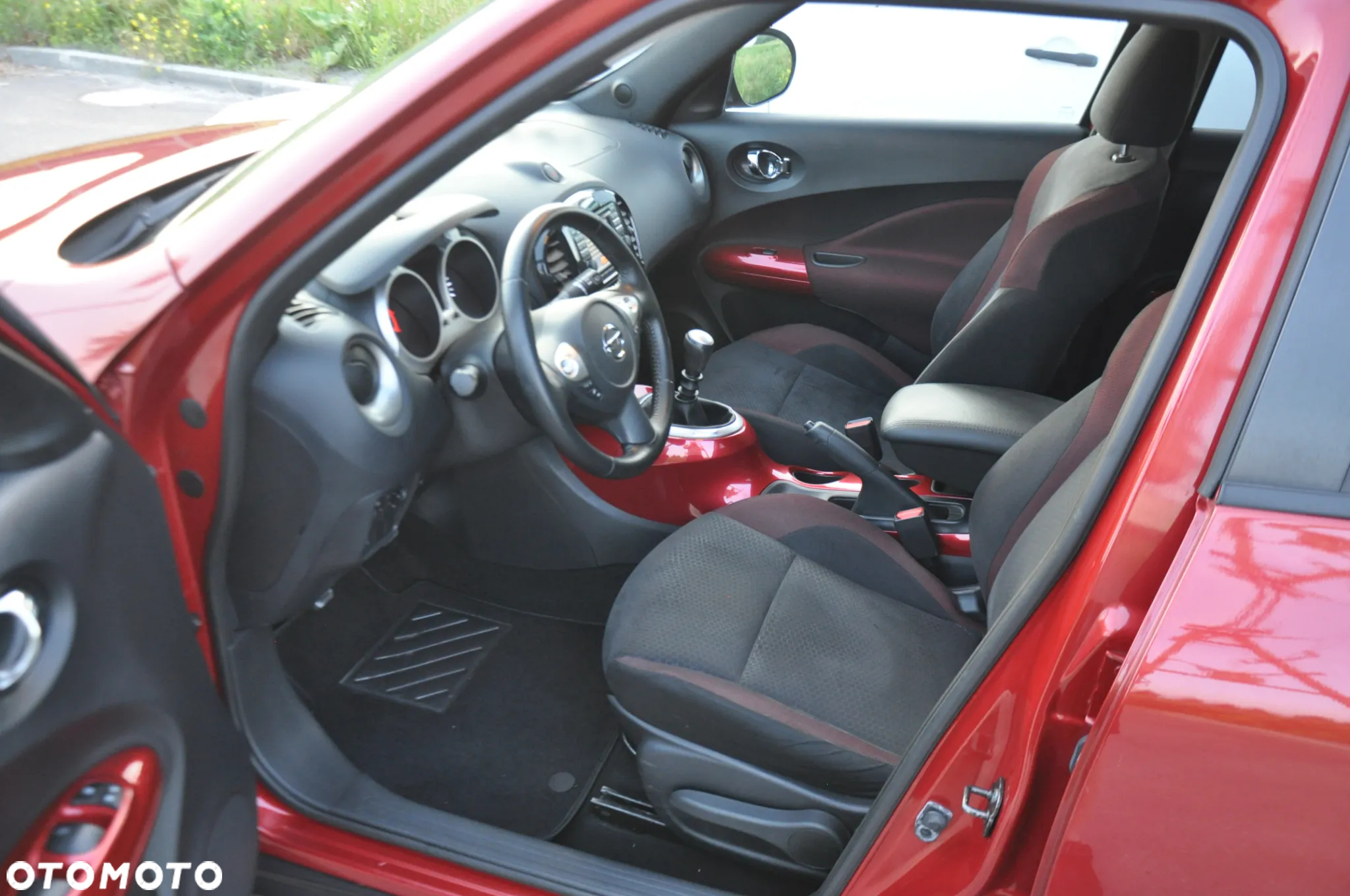 Nissan Juke 1.6 DIG-T Tekna - 12