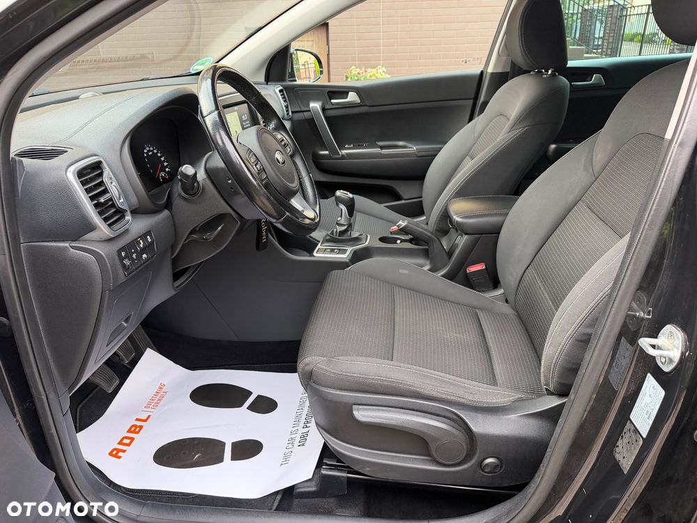 Kia Sportage 1.7 CRDI 2WD Dream-Team Edition - 34