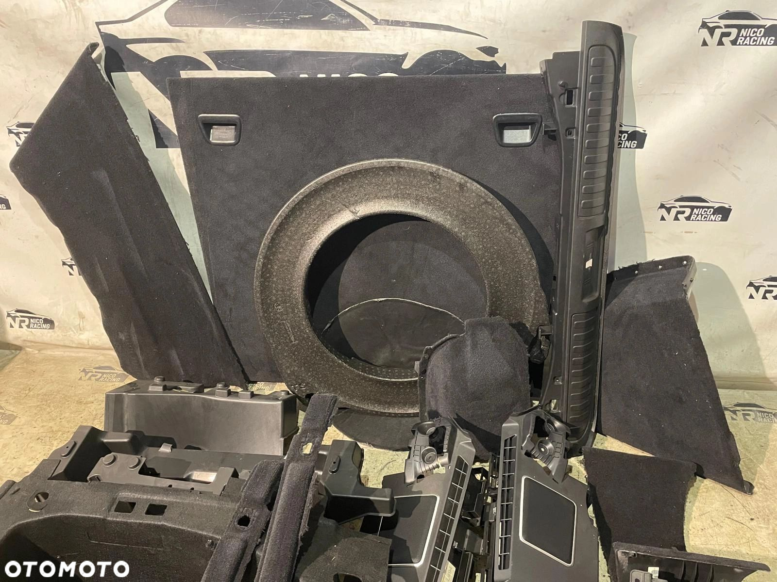 WNĘTRZE BAGAŻNIKA TAPICERKA PLASTIKI BAGAŻNIK RANGE ROVER SPORT L494 - 3