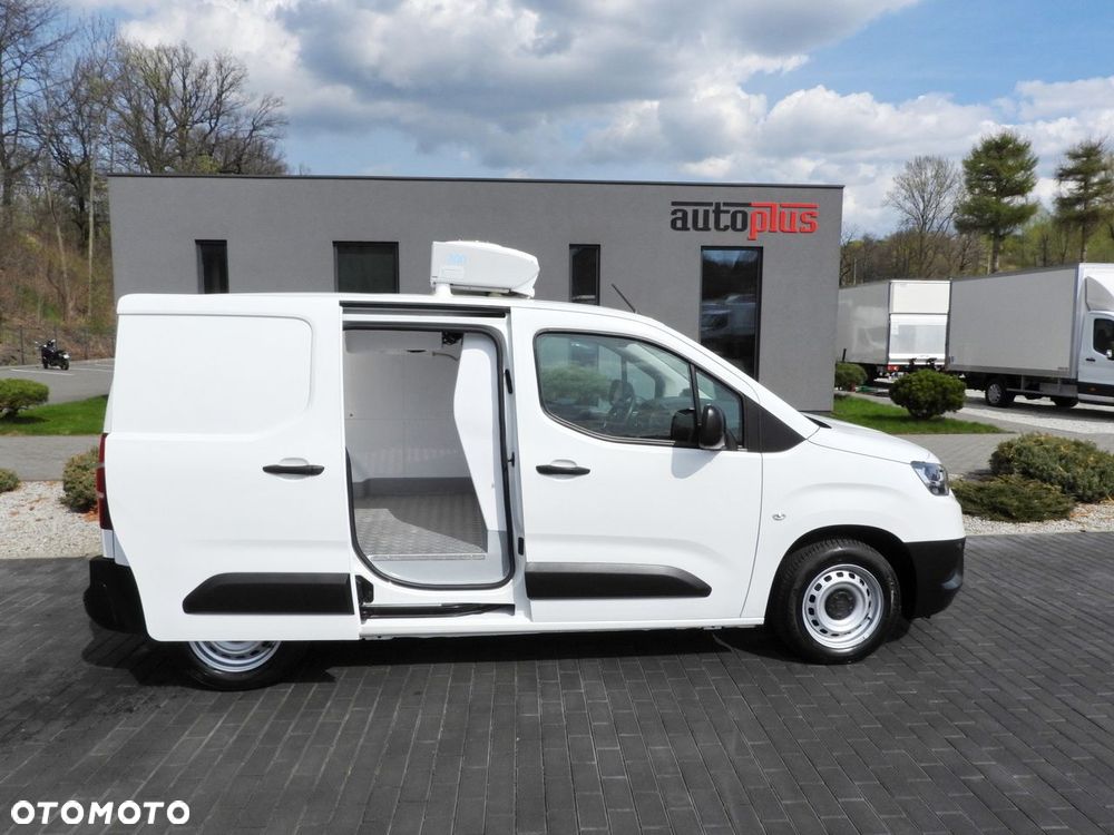 Toyota PROACE CITY  FURGON CHŁODNIA  -15*C ZASILANIE 230V TEMPOMAT KLIMATYZACJA  100KM - 9